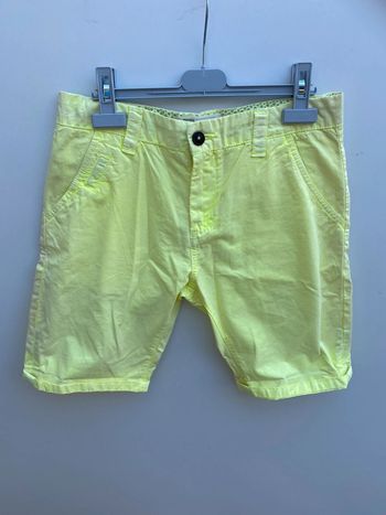 Short jaune