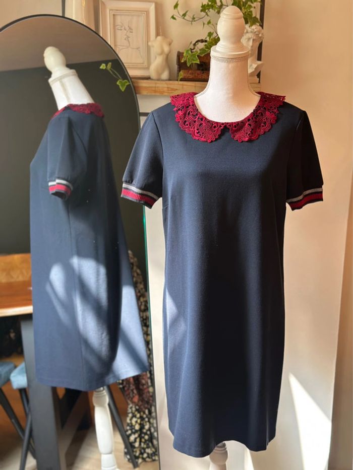 Robe bleu marine à col Claudine dentelle Kookaï – Taille 42