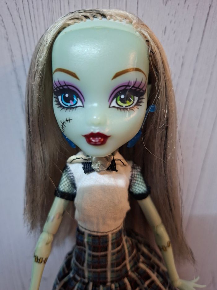 Monster high - frankie stein électrique fonctionne parfaitement - photo numéro 4