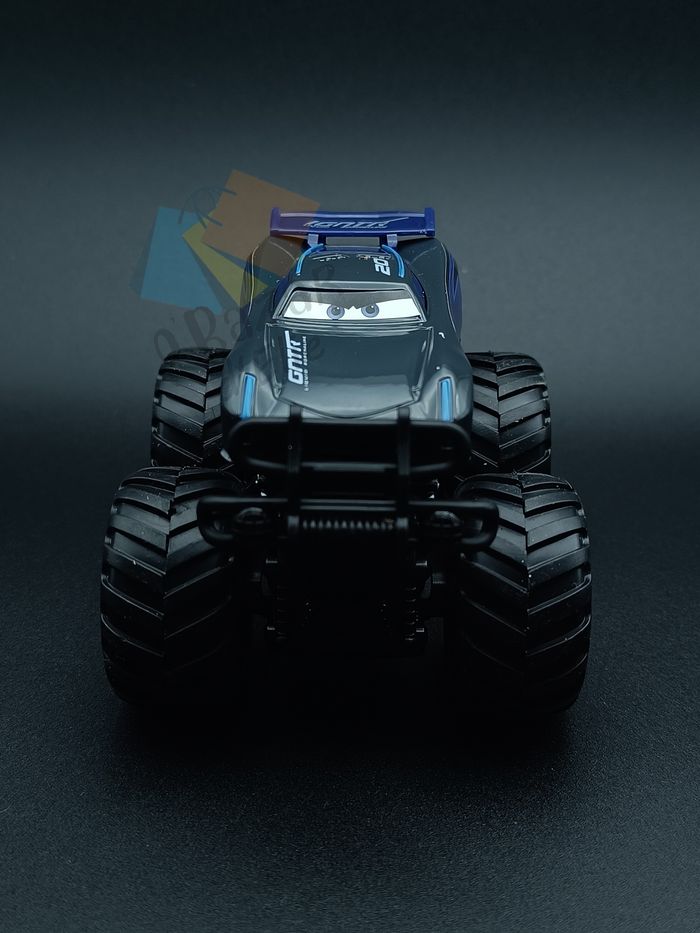 Voiture Cars Monster Jackson Storm - photo numéro 2