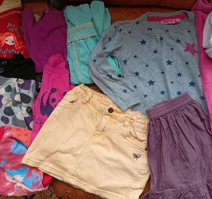Lot de 16 vêtements fille automne hiver 5 ans - photo numéro 4