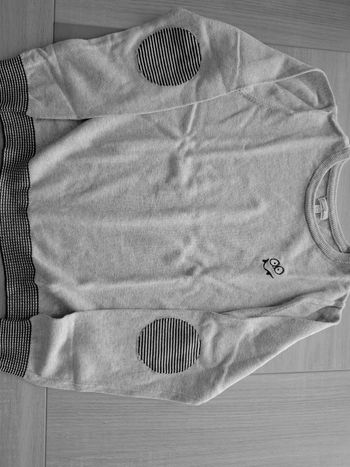 Pull gris