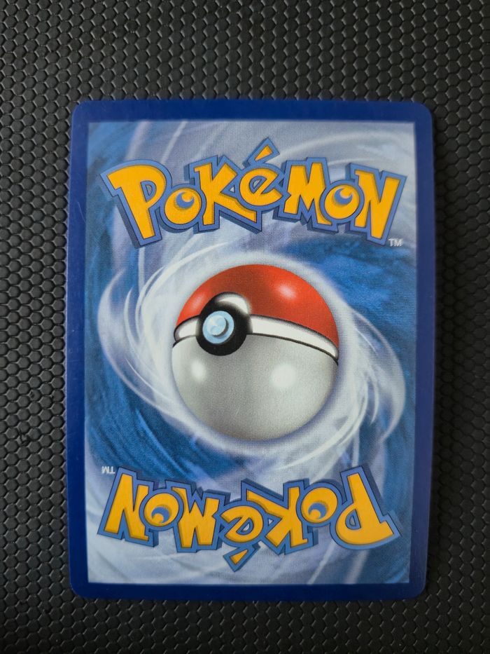 Pikachu v tg15/tg30 fr avec défaut - photo numéro 4