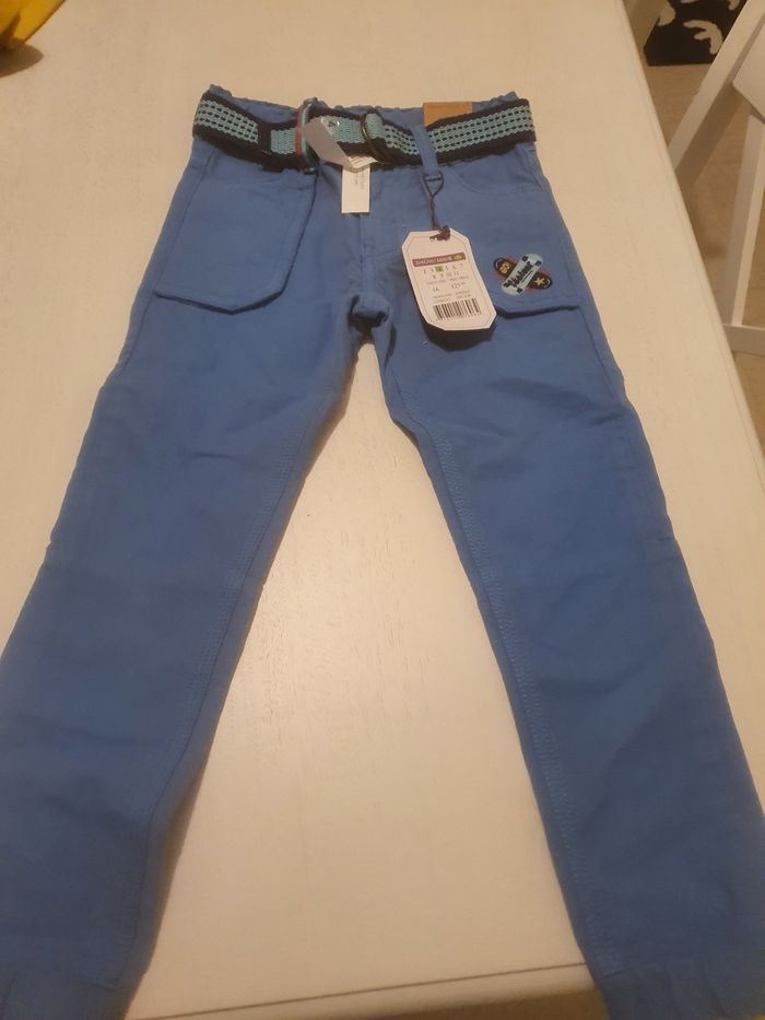 Pantalon neuf - photo numéro 2