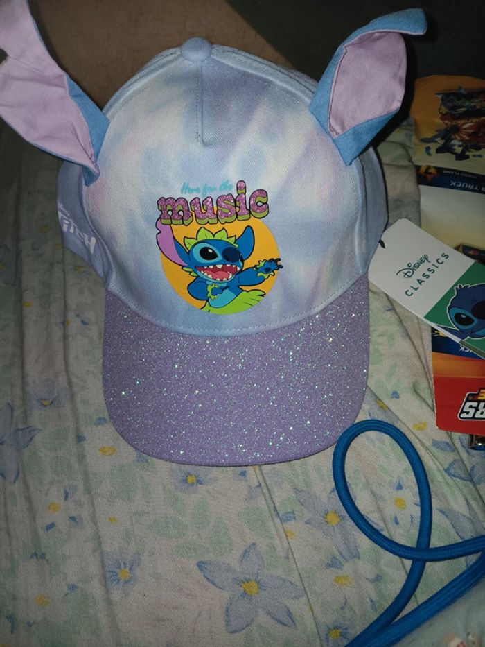 Casquette Stich t.52 avec étiquette