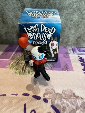 Pas d envoie avec homerr living dead dolls figurine schitzo noir