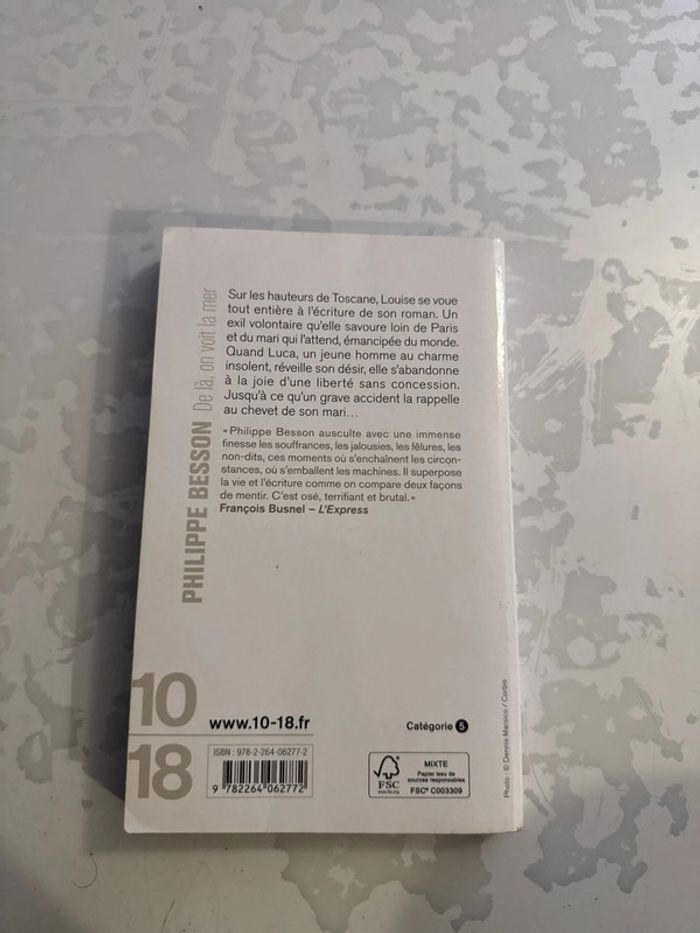 Livre de là, on voit la mer - Philippe besson - photo numéro 2