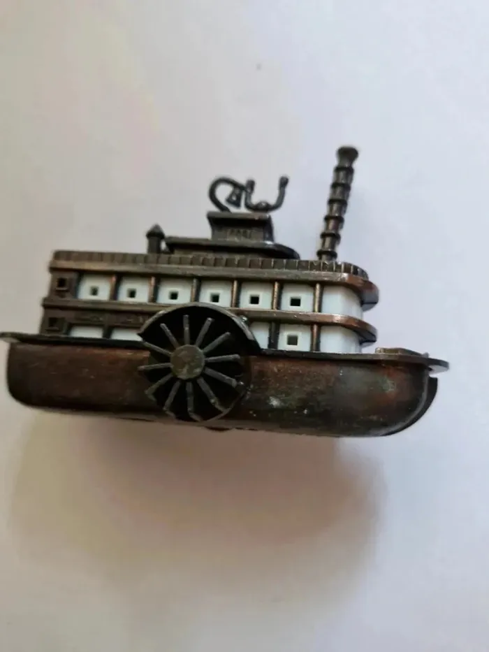 Taille crayon métal bateau - photo numéro 2