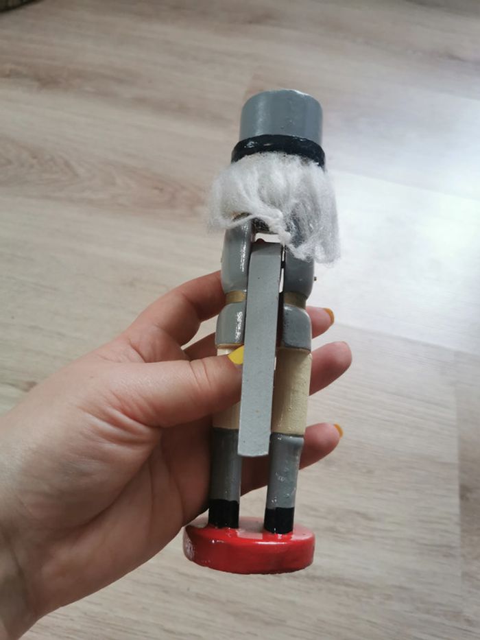 Figurine en bois casse-noisette vintage - photo numéro 3