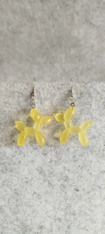 🍄 Boucles d’oreilles ▪ chien ballon jaune translucide pailleté