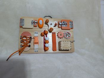 Busy board Montessori