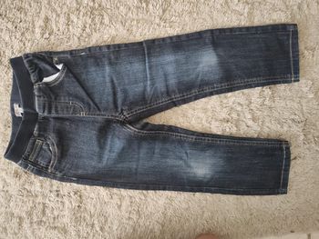 Jeans taille 5 ans