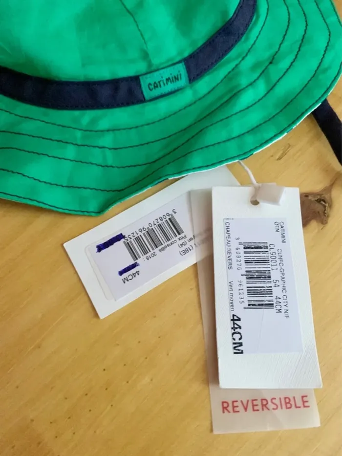 Chapeau bébé réversible- Catimini (neuf) - photo numéro 2