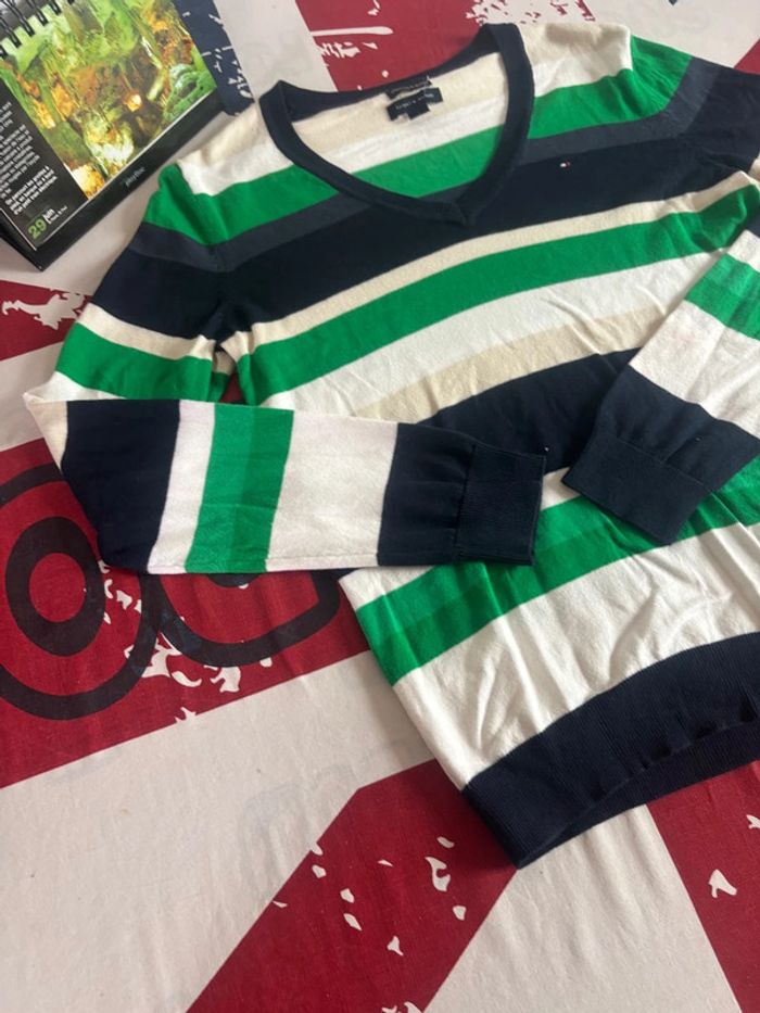 Sweat col V Tommy Hilfiger taille S/M blanc bleu marine vert - photo numéro 5