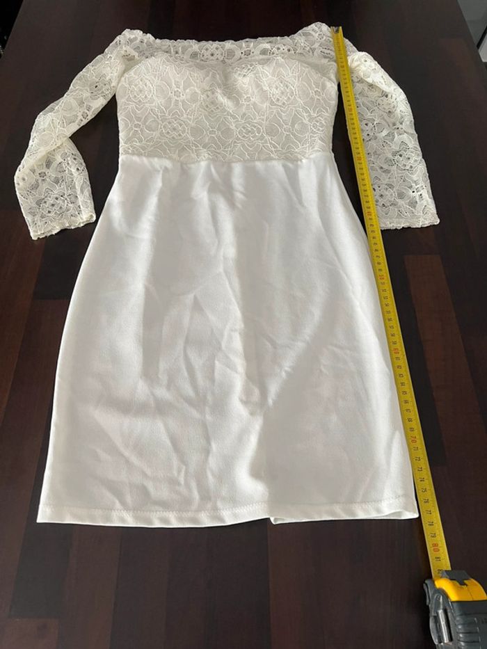 Jolie Robe de cérémonie dentelle parfait état taille 38 - photo numéro 5