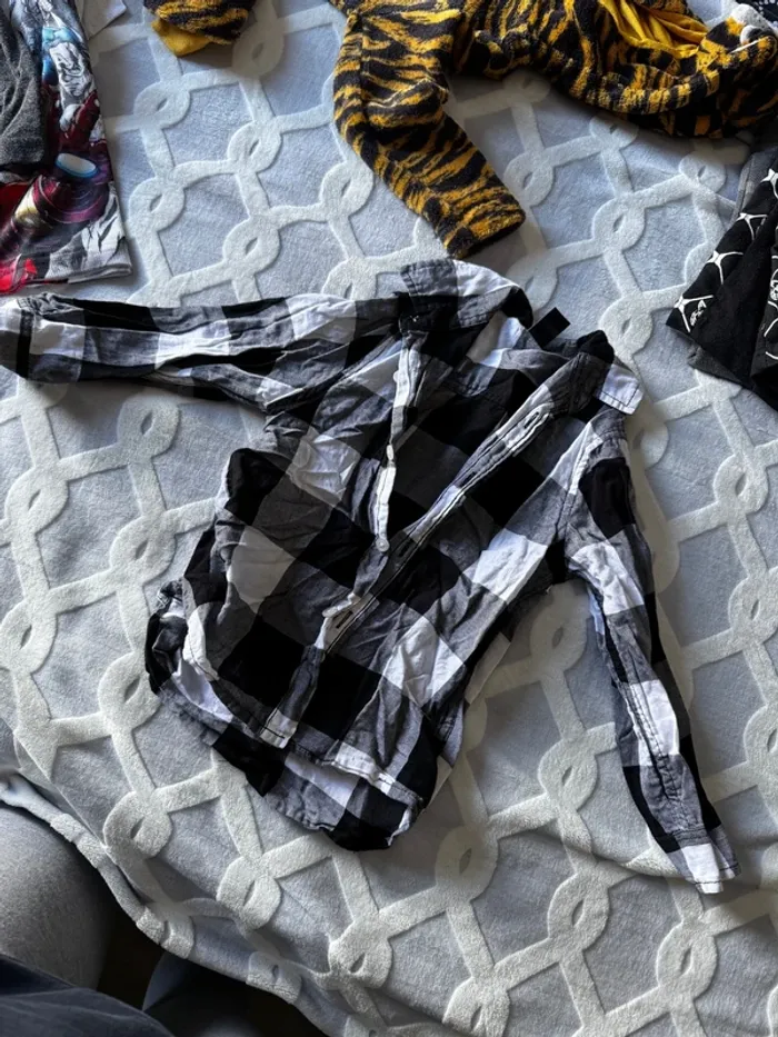 Lot de vêtements - photo numéro 9