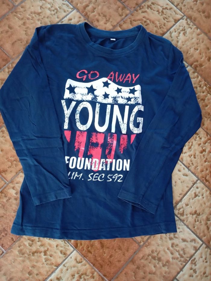 Lot de 4 tee shirt manche longue 8 ans - photo numéro 4