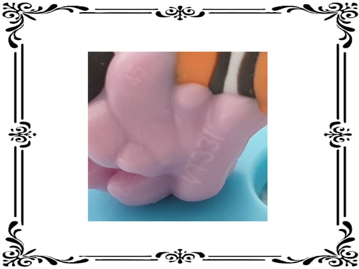 Divers Disney Kinder. - photo numéro 3