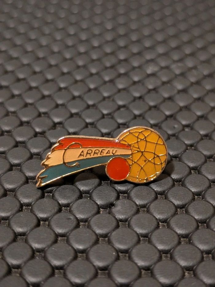 Pin's pétanque Carreau