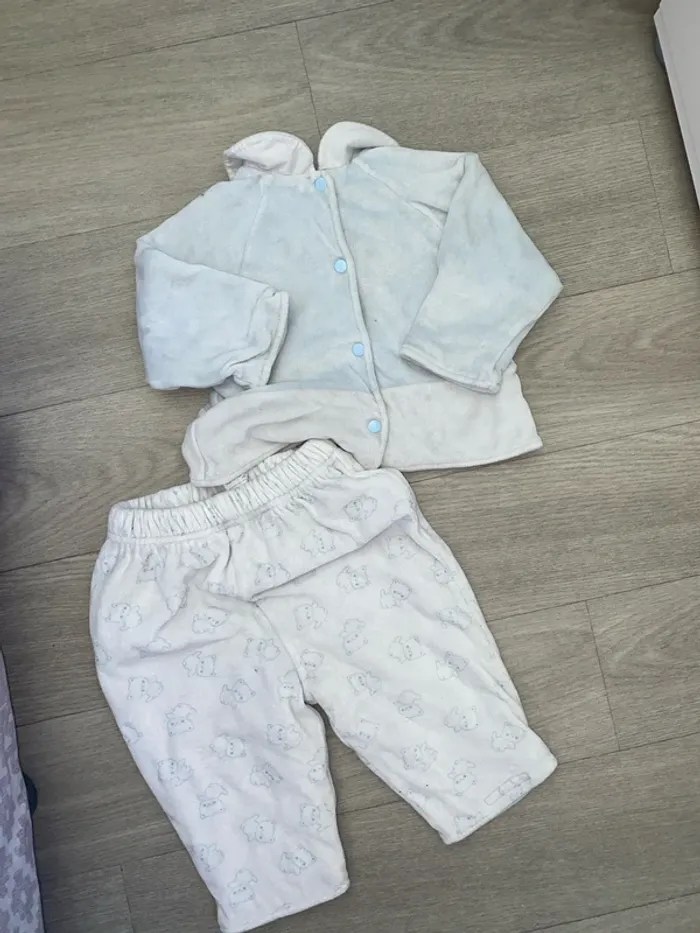 Pyjama 2 pièces  6mois - photo numéro 5