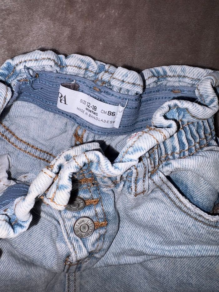 Lot de deux jupes Zara pour Jumelles taille 18 mois en très bon état - photo numéro 2