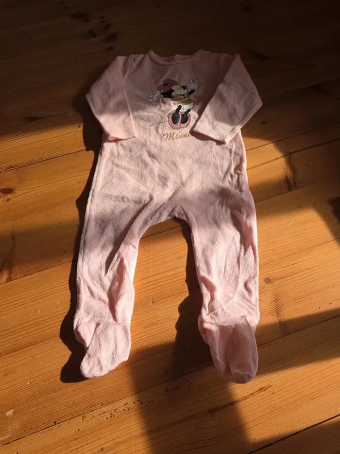 Lot de 3 pyjamas disney 12 mois. - photo numéro 4