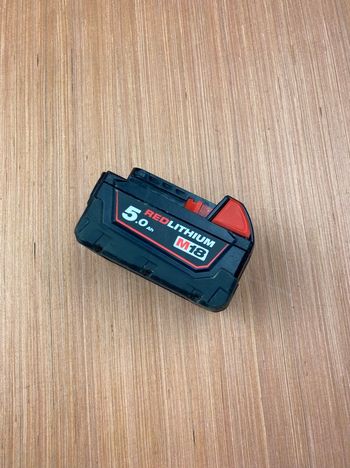 Batterie Milwaukee 5ah m18 réviser