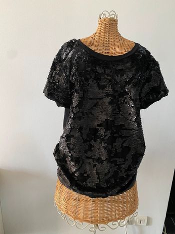 Tee shirt Camaïeu noir à sequins noirs et velours taille S neuf avec étiquette