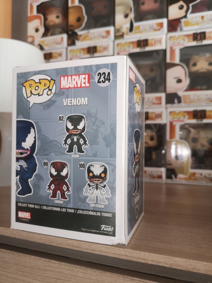 Funko pop Marvel 234 Venom Special edition - photo numéro 3
