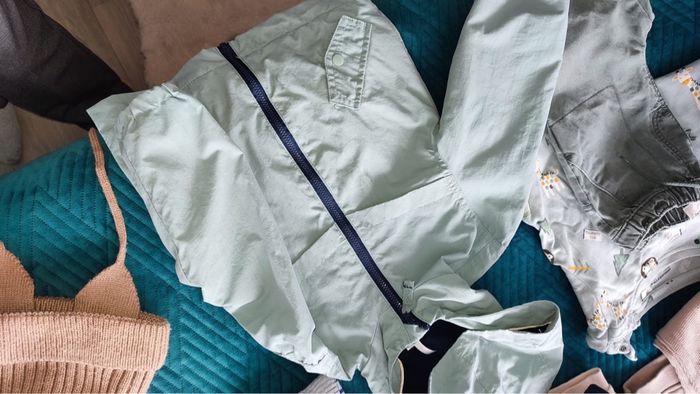 Lot vêtements toutes marques   + paquets de couches - photo numéro 3