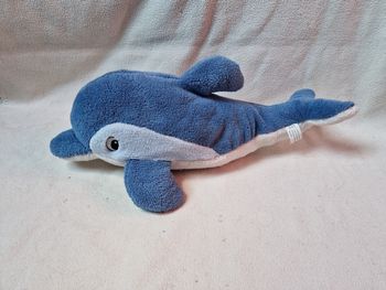 Jolie peluche dauphin