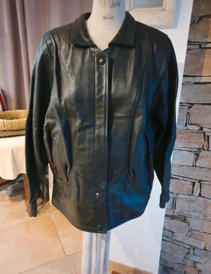 Veste en cuir vintage taille 40