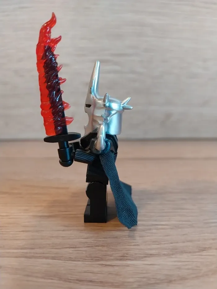 Figurine type lego Roi Sorcier D'angmar seigneur des anneaux - photo numéro 2