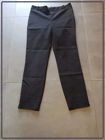 Pantalon Zara très bon état taille M