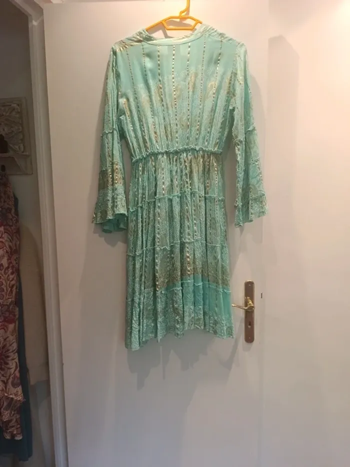 Robe, turquoise et dorée, Taille unique neuve sans étiquette - photo numéro 6