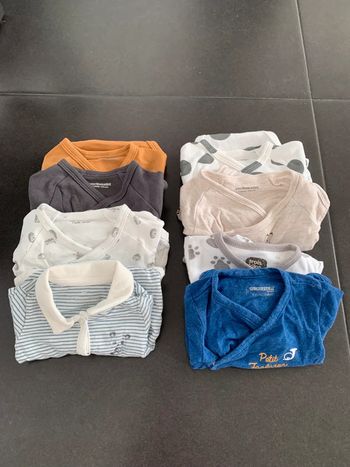 Lot body 1 mois manches longues