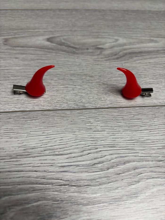 Pinces à cheveux cornes - photo numéro 3