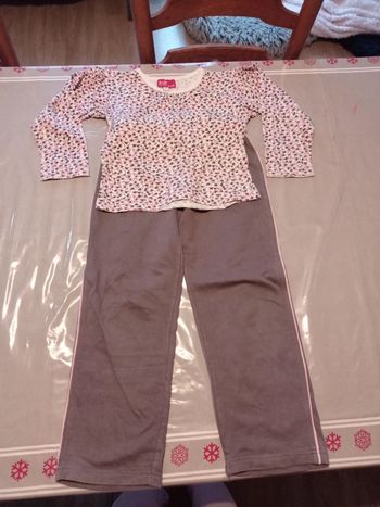 Lot pantalon t-shirt