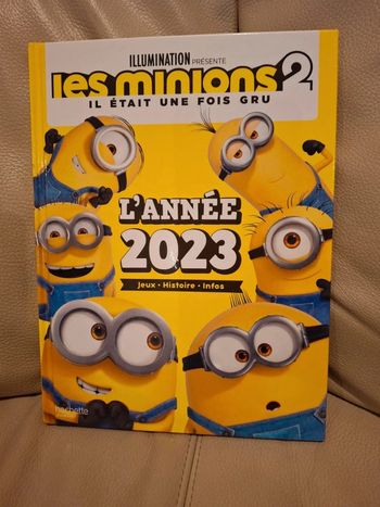 Livre les minions 2 l'année 2023