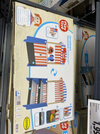 Théâtre et marchand 2 en 1