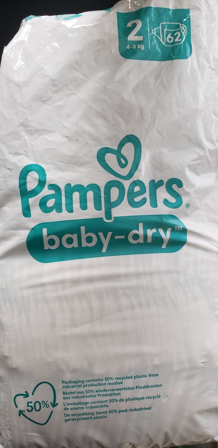 Pampers baby dry taille 2