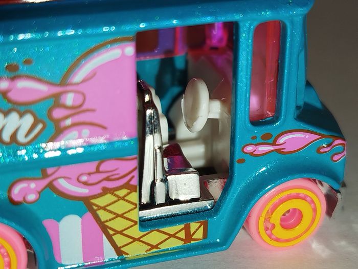 Hot Wheels Bread Box Exclusive MultiPack HW Fun Park 5-Pack 2020 - photo numéro 5