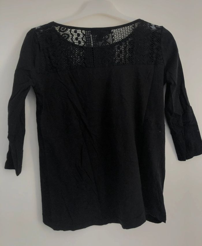 Blouse noire 3/4 détail dentelle Primark taille XS - photo numéro 2