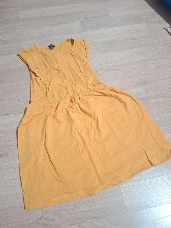 Robe moutarde