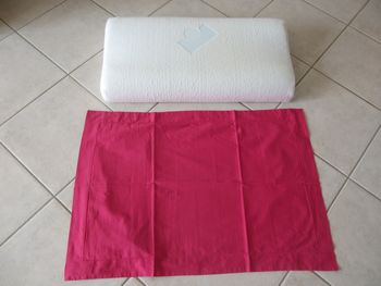 Oreiller ergonomique 69 x 35 x 10 cm + taie