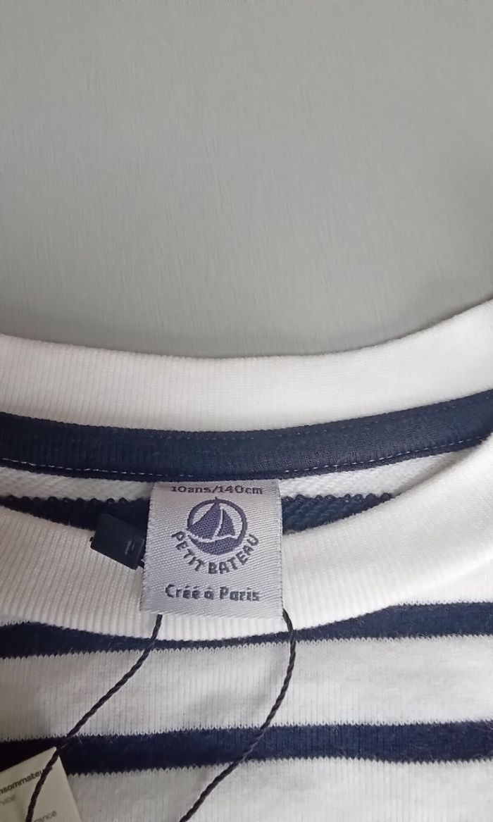 Pull marinière taille 10 ans marque petit bateau - photo numéro 4