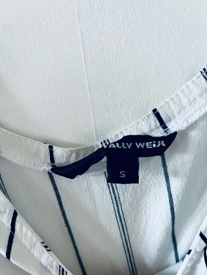 Robe. - photo numéro 3