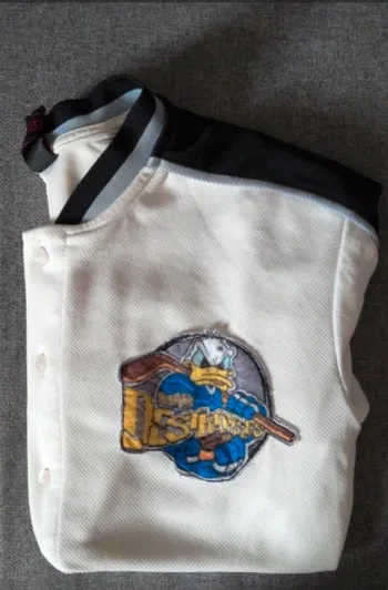 Haut de hockey Daffy Duck – Taille S – Marque Eighteen Plus