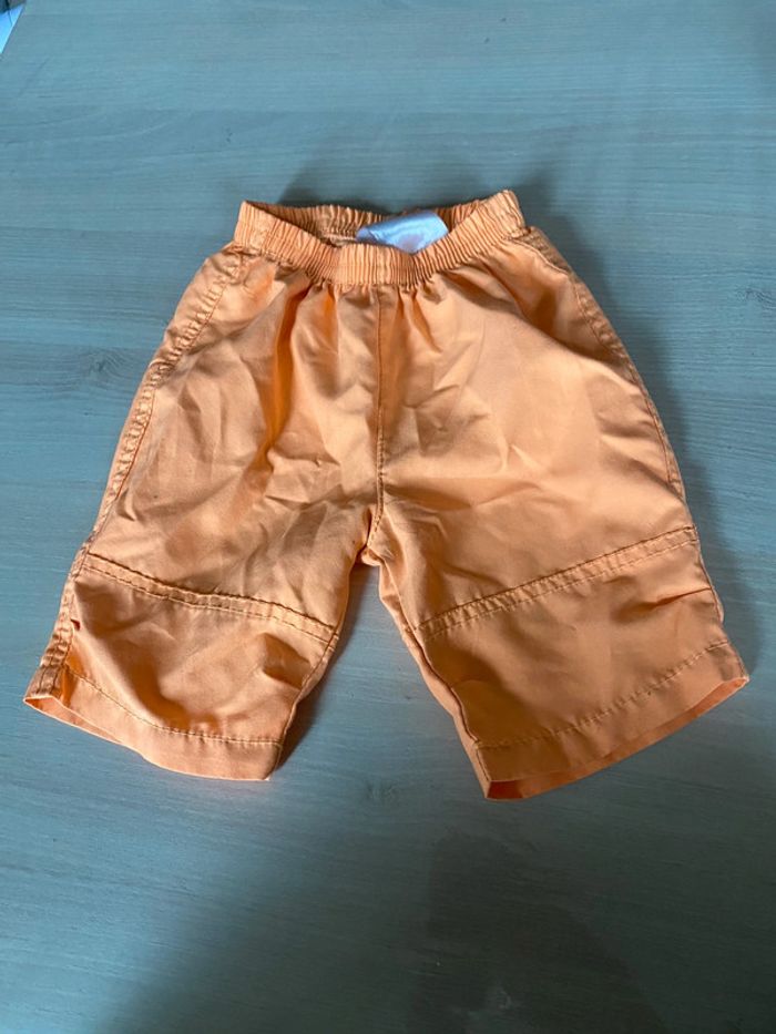 Short orange