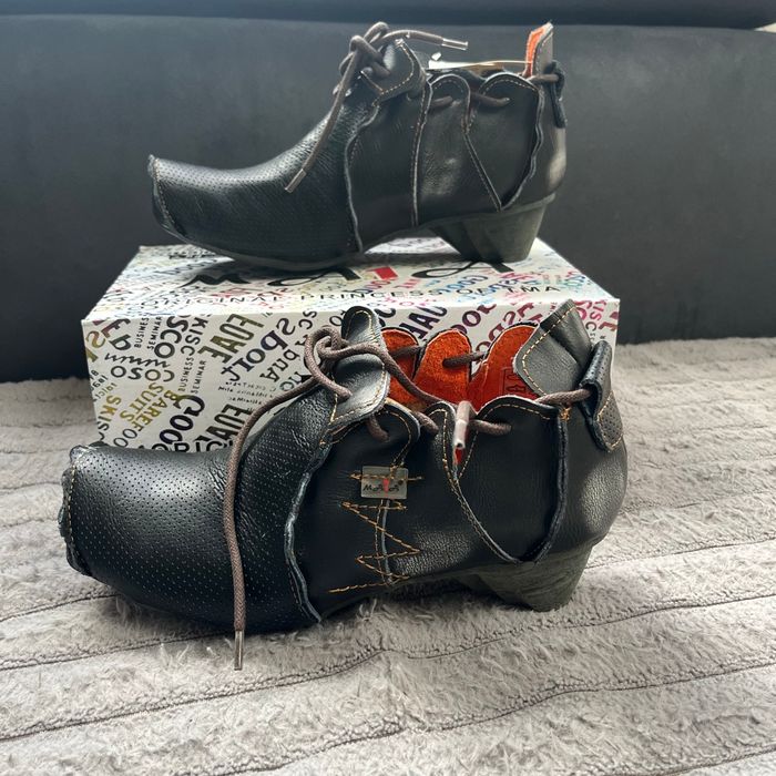 Chaussures en cuir Maïa noires